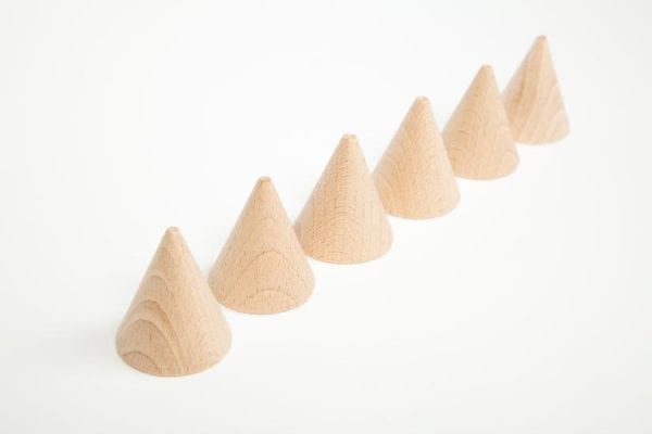 Grapat Wooden Toy Wood Natural Cones 6 Pieces