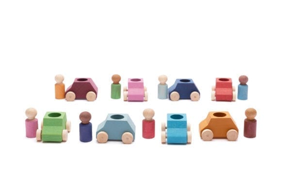 Lubulona Wood Toy Cars 8 Pack with 8 Figures